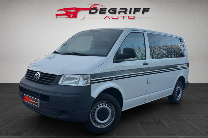 VOLKSWAGEN TRANSPORTER COMBI
